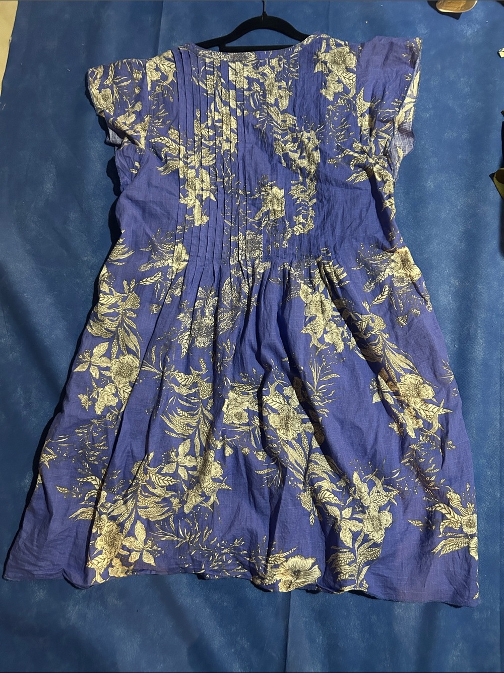 Dress - Picture 3 of 3